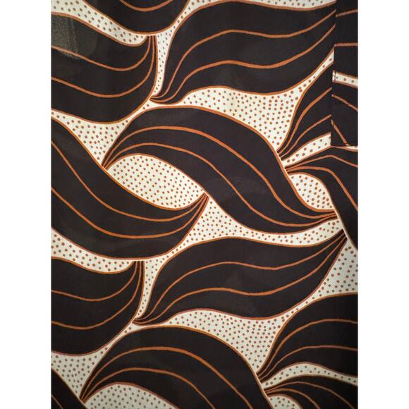 Ann Taylor Abstract Pattern Silky Tank - Size L - Picture 4 of 4